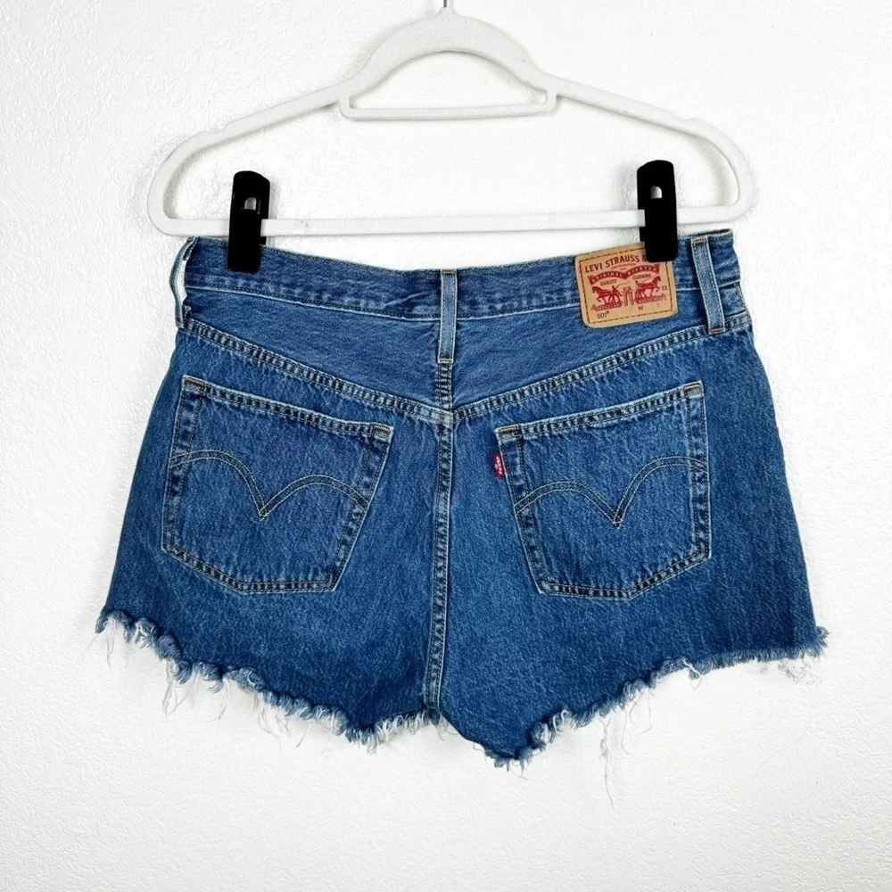 Levi's 501 High Rise Short Dark Wash Denim 100% Cotton Size 31